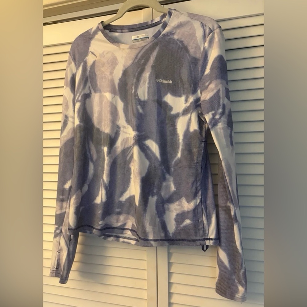 Columbia Women's Abstract Blue Gray Long Sleeve Tee